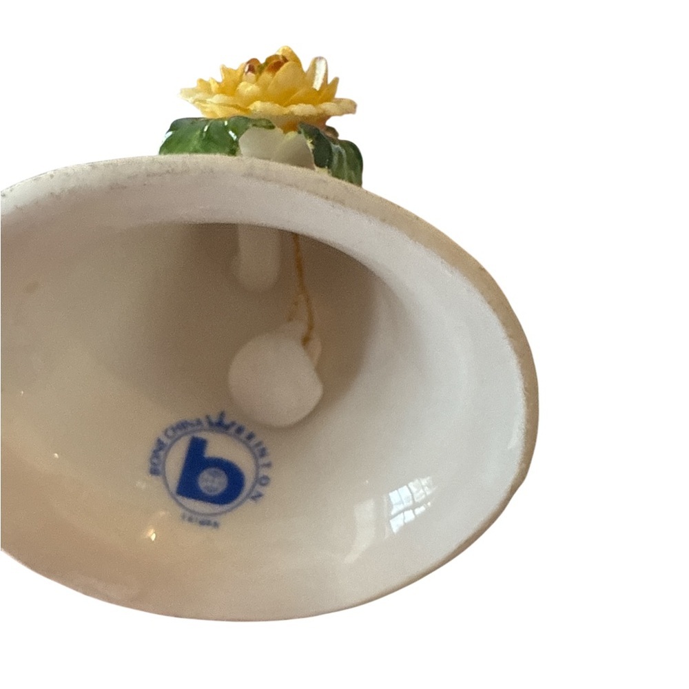 Vintage Danbury Mint American Rose Collection Bell - Picture 3 of 3